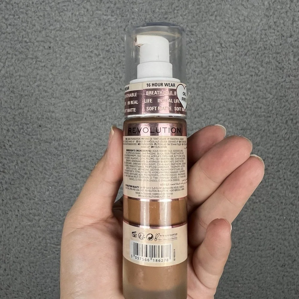 Makeup Revolution IRL Filter Longwear Foundation -F 13.5 - 0.7 fl oz - NEW